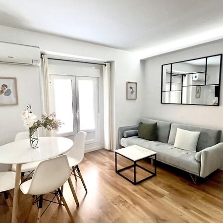 Dplace To Be - Exclusive Apartments In Historic Center Madrid Pokoj fotografie