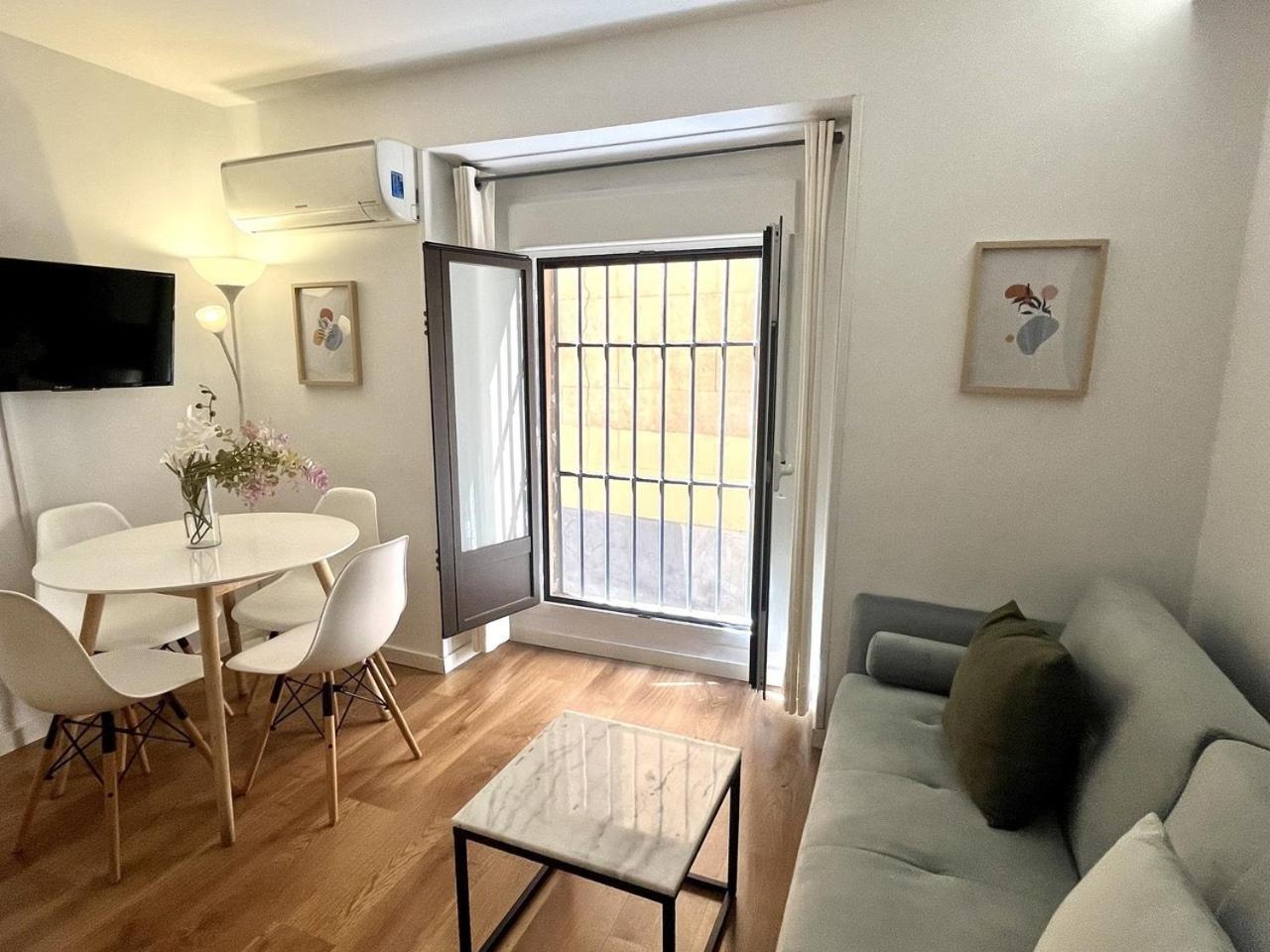 Dplace To Be - Exclusive Apartments In Historic Center Madrid Pokoj fotografie