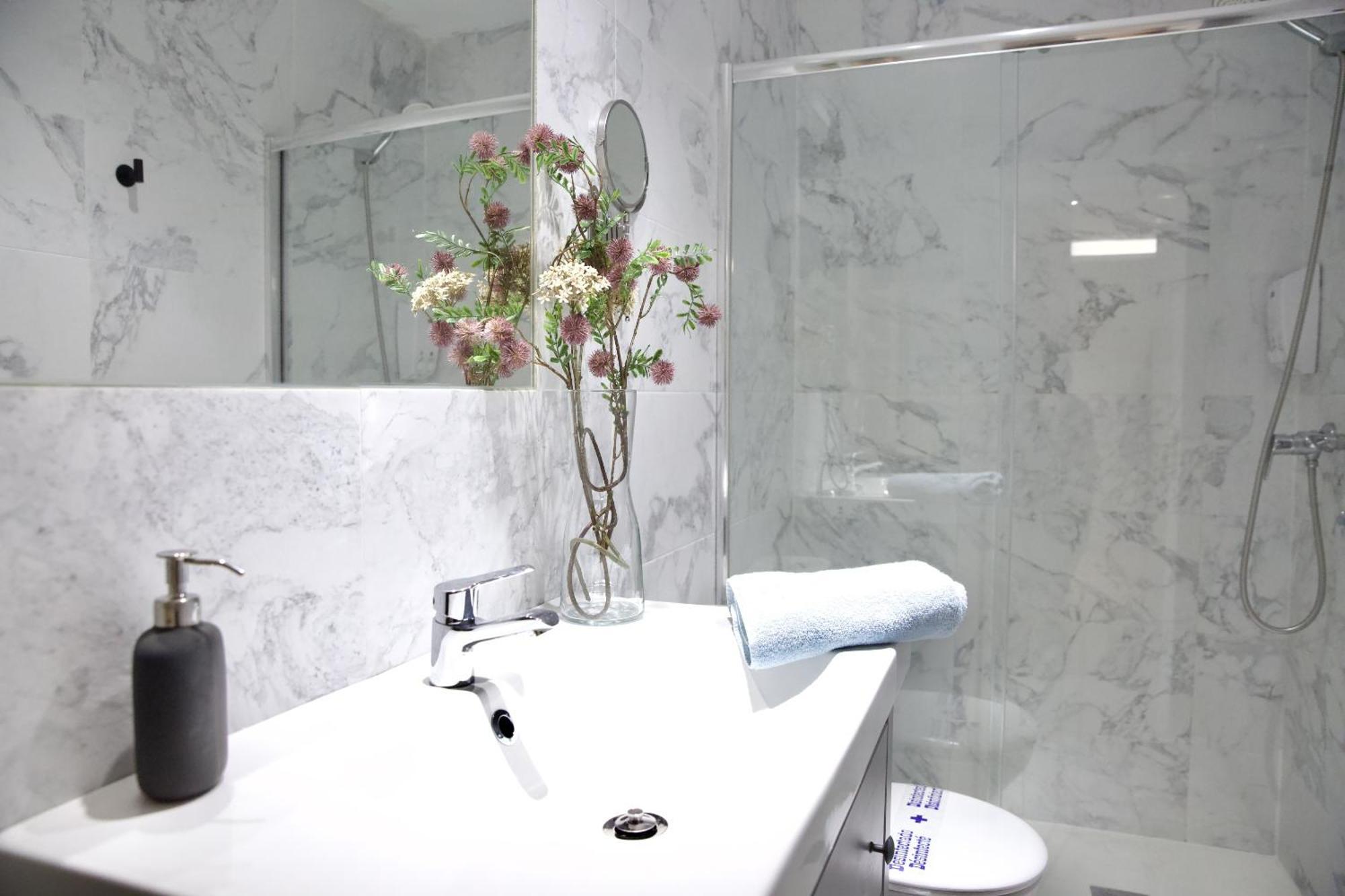 Dplace To Be - Exclusive Apartments In Historic Center Madrid Pokoj fotografie