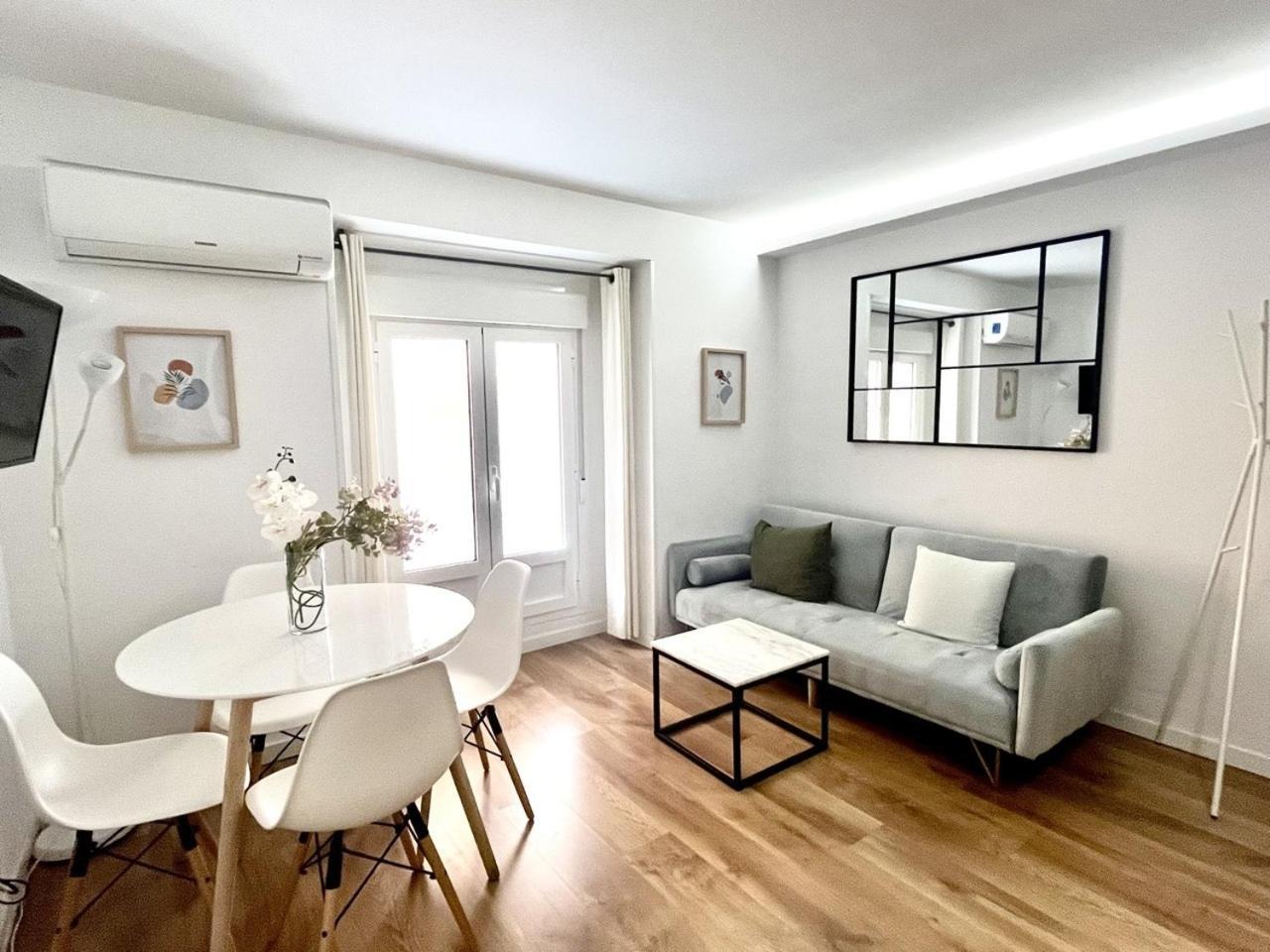Dplace To Be - Exclusive Apartments In Historic Center Madrid Pokoj fotografie