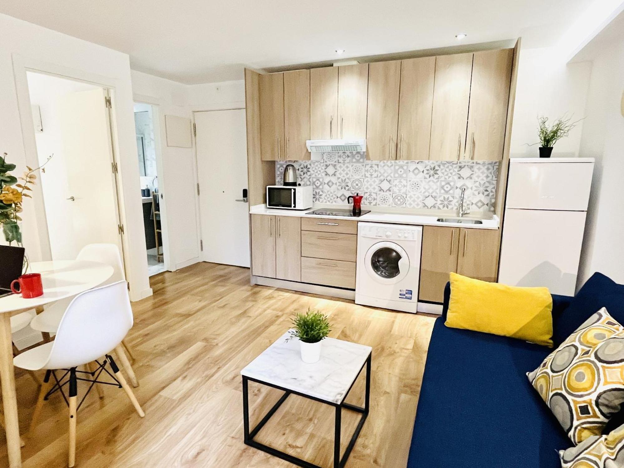 Dplace To Be - Exclusive Apartments In Historic Center Madrid Pokoj fotografie